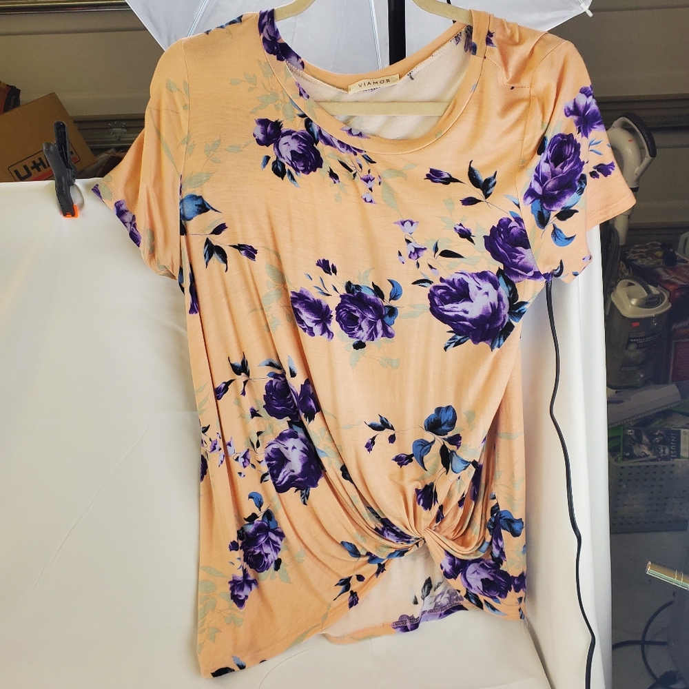 Viamor peach pink floral blouse LARGE